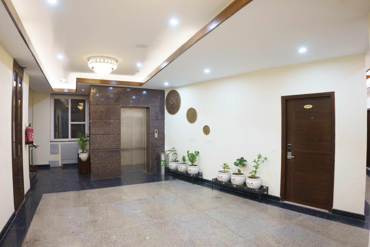 Hotel Vihaan Residency Zirakpur Eksteriør billede